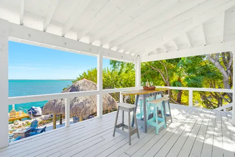 $2,875,000 | 77 Bay Drive, Key West, FL 33040