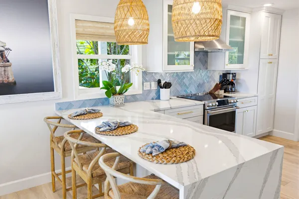 $2,735,000 | 77 Bay Drive, Key West, FL 33040