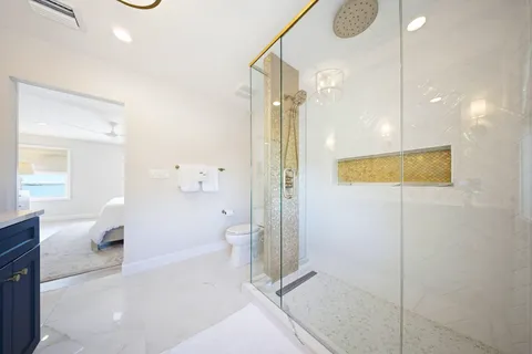 $2,875,000 | 77 Bay Drive, Key West, FL 33040