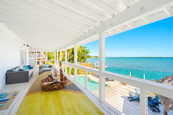 $2,735,000 | 77 Bay Drive, Key West, FL 33040