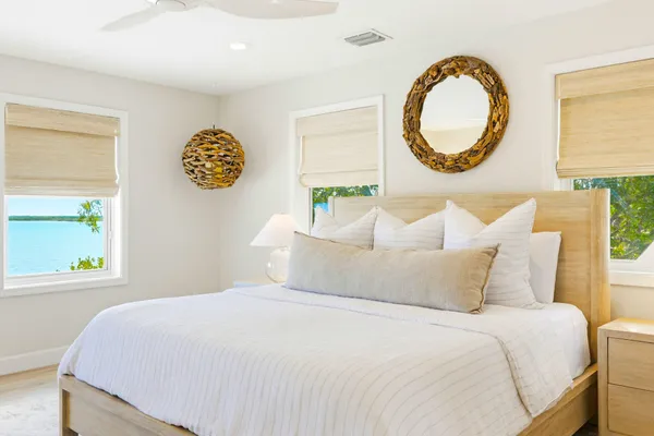 $2,735,000 | 77 Bay Drive, Key West, FL 33040