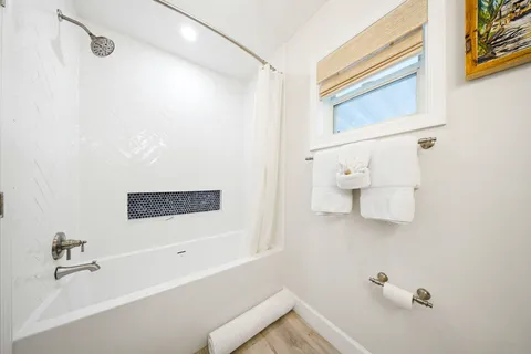 $2,875,000 | 77 Bay Drive, Key West, FL 33040