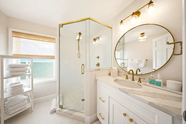 $2,735,000 | 77 Bay Drive, Key West, FL 33040