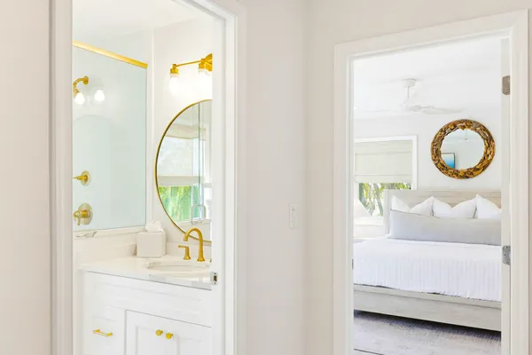 $2,735,000 | 77 Bay Drive, Key West, FL 33040