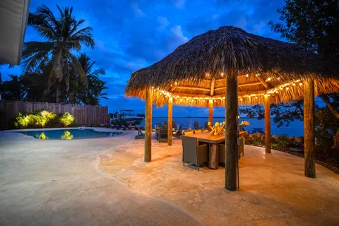 $2,875,000 | 77 Bay Drive, Key West, FL 33040