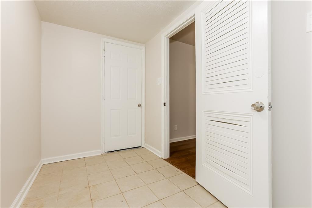 3352 Herrenhut Road Lithonia, GA 30038 - Photo 16 of 27 a view of an empty room