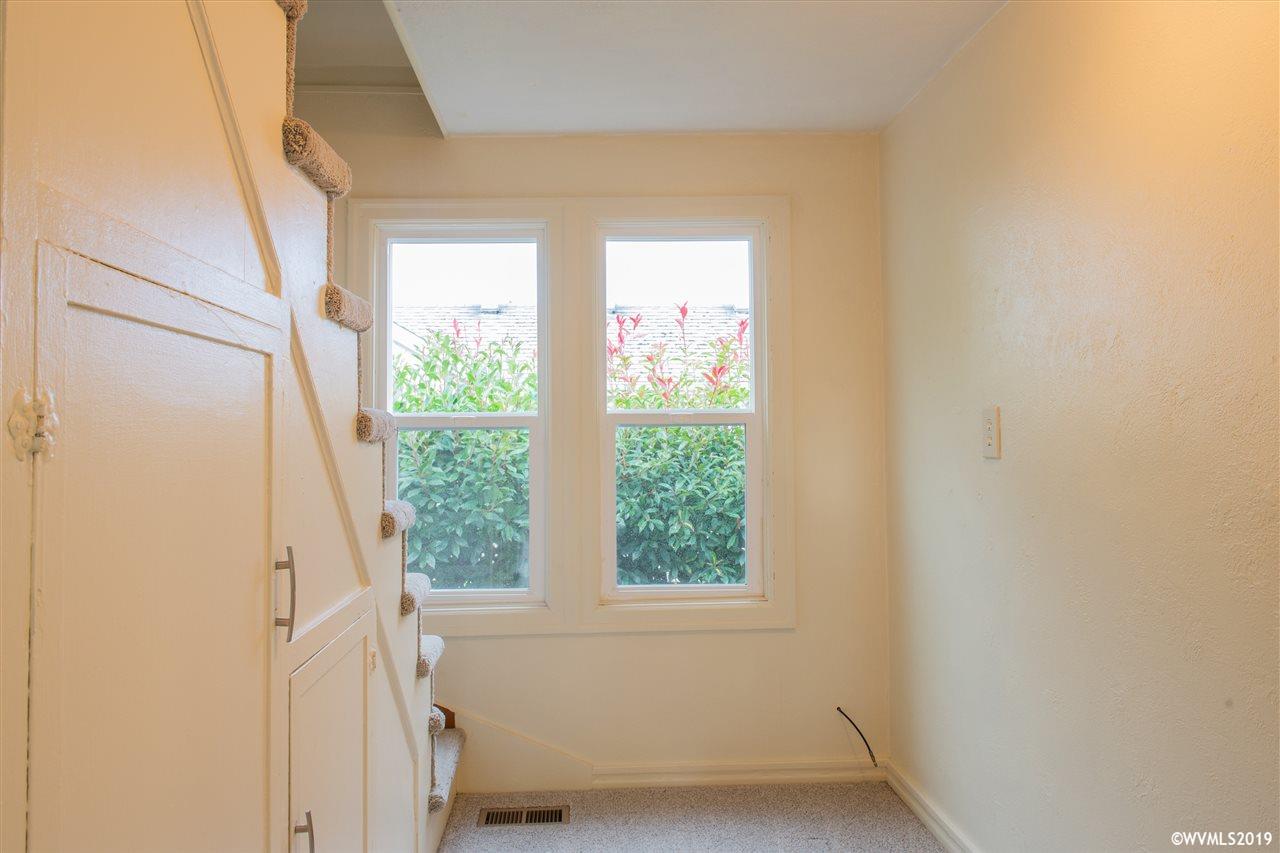 4831 Bailey Road Northeast Keizer, OR 97303 - Photo 10 of 19 a view of a room with a window