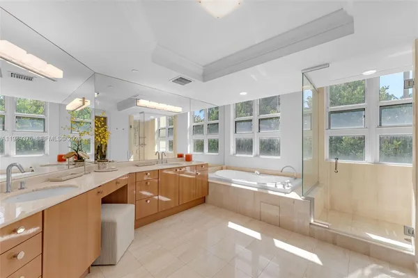 $3,400,000 | 430 Grand Bay Drive, Unit 307, Key Biscayne, FL 33149