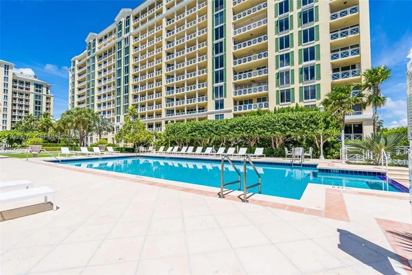 $3,400,000 | 430 Grand Bay Drive, Unit 307, Key Biscayne, FL 33149