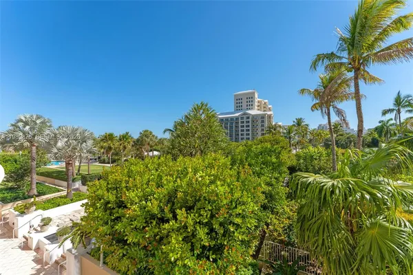 $3,400,000 | 430 Grand Bay Drive, Unit 307, Key Biscayne, FL 33149