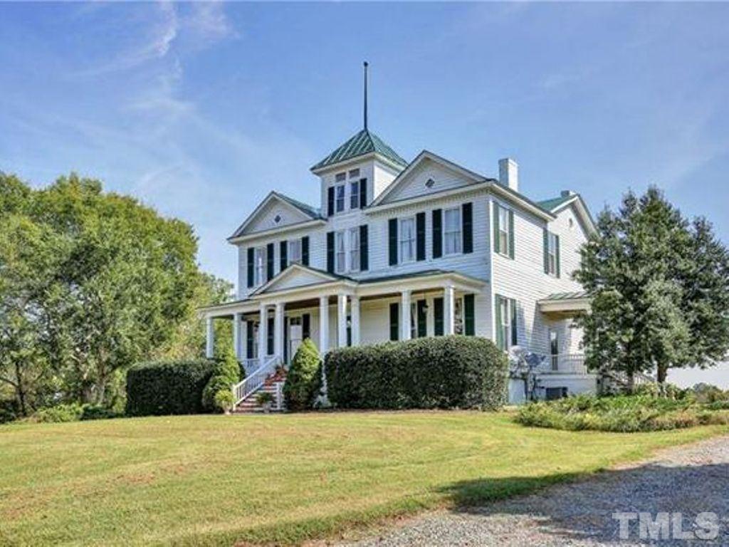650 Sylvan Hill Road Saxe, VA 23967 - Photo 1 of 25
