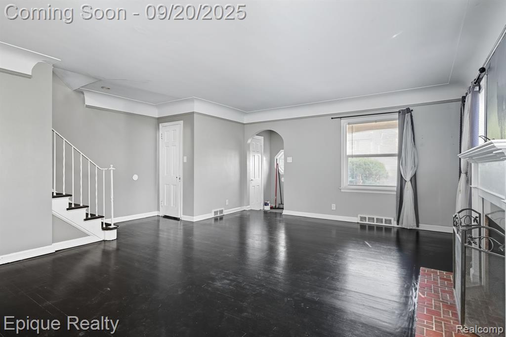 20201 Stratford Road Detroit, MI 48221 - Photo 7 of 25