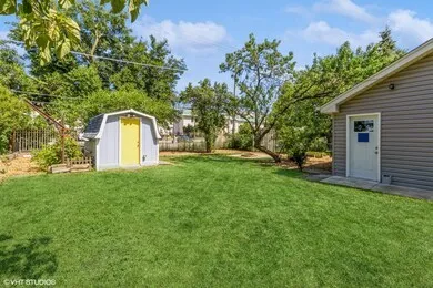 $2,800 | 3123 Patton Drive, Des Plaines, IL 60018