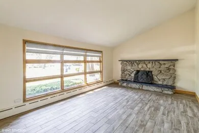 $2,800 | 3123 Patton Drive, Des Plaines, IL 60018