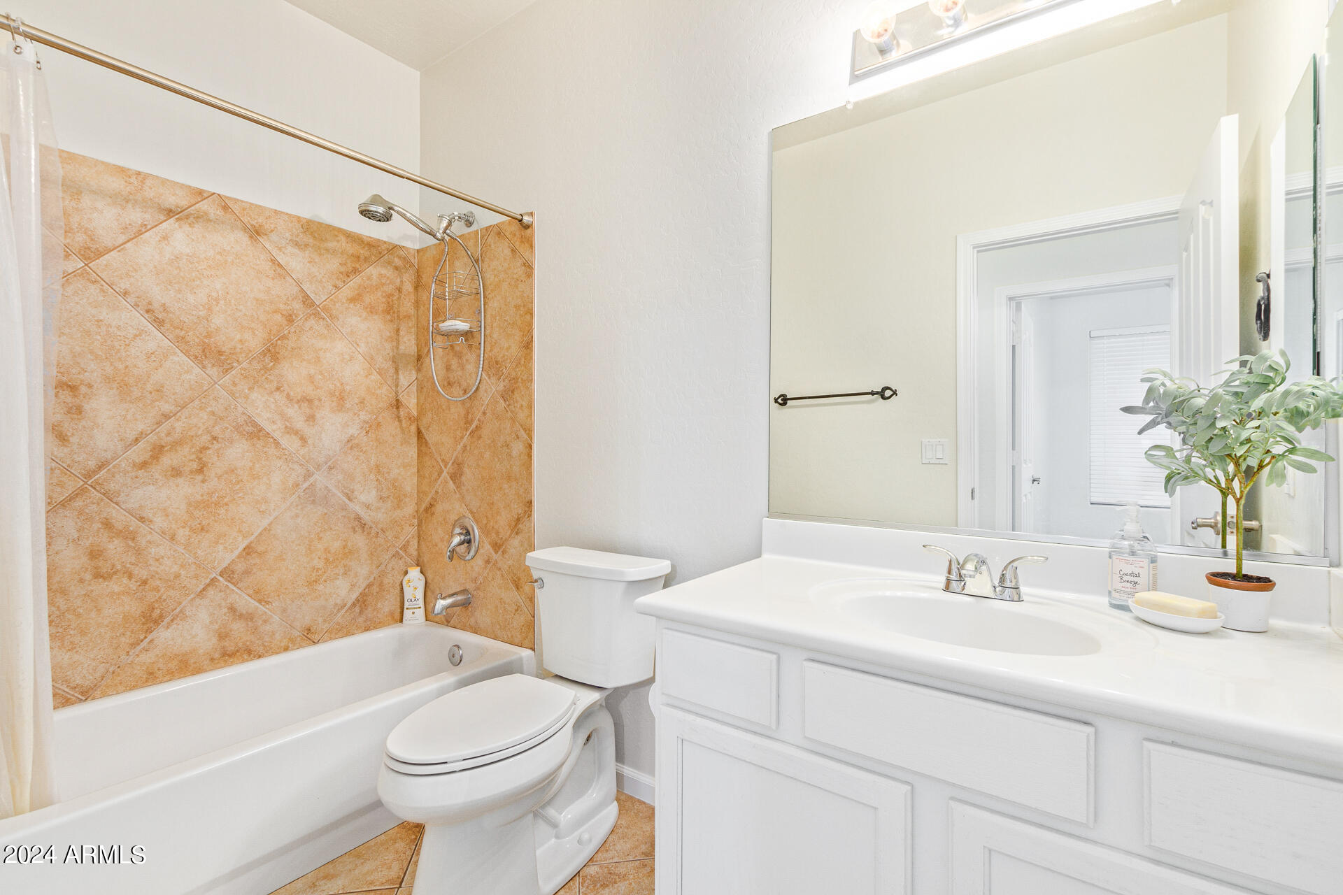 4311 East Del Rio Street Gilbert, AZ 85295 - Photo 29 of 42 Bath 2