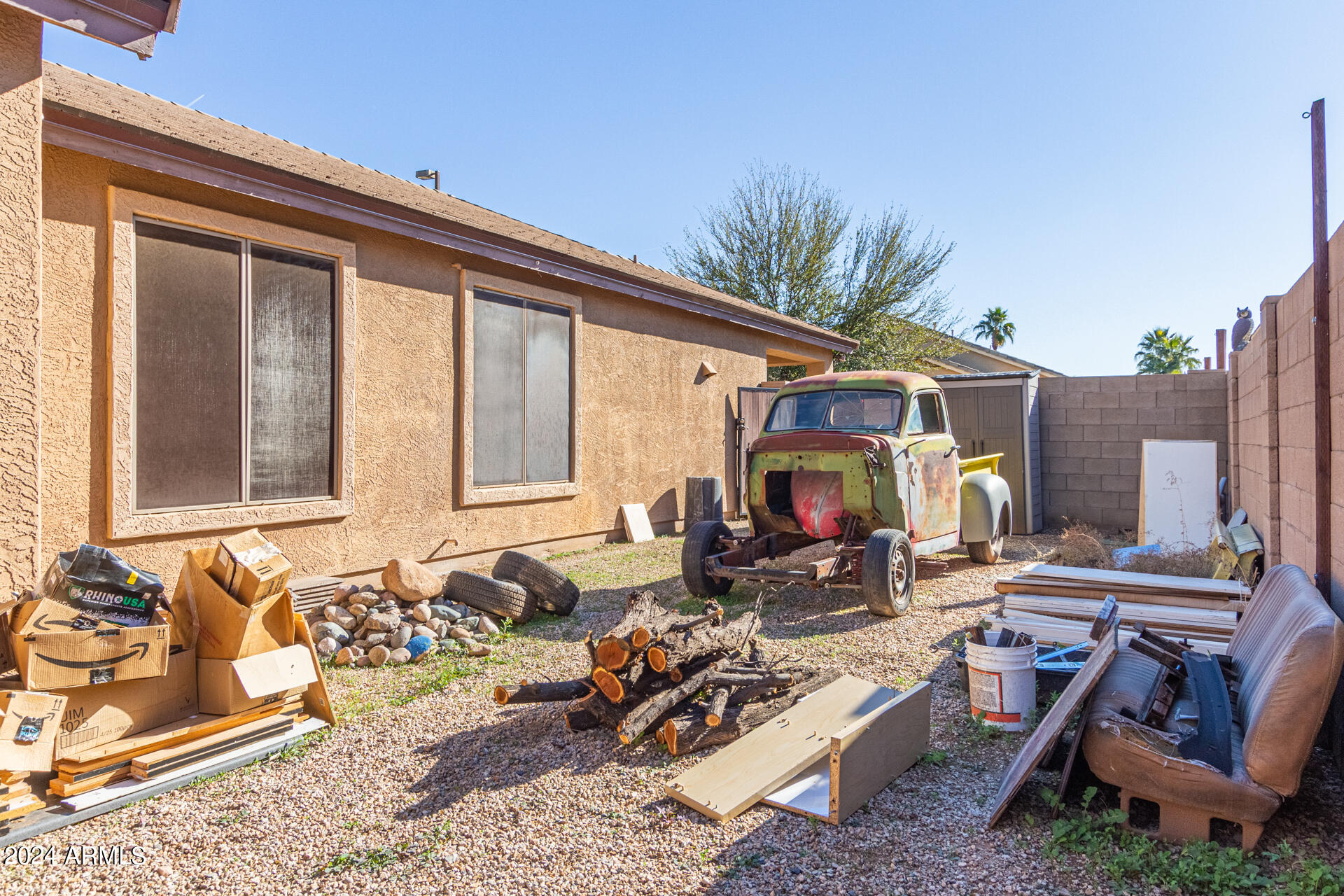 4311 East Del Rio Street Gilbert, AZ 85295 - Photo 40 of 42 Del Rio-sideyard 2