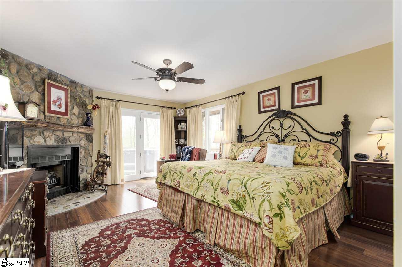 208 Rhododendron Cleveland, SC 29635 - Photo 22 of 34 Gallery Image 22