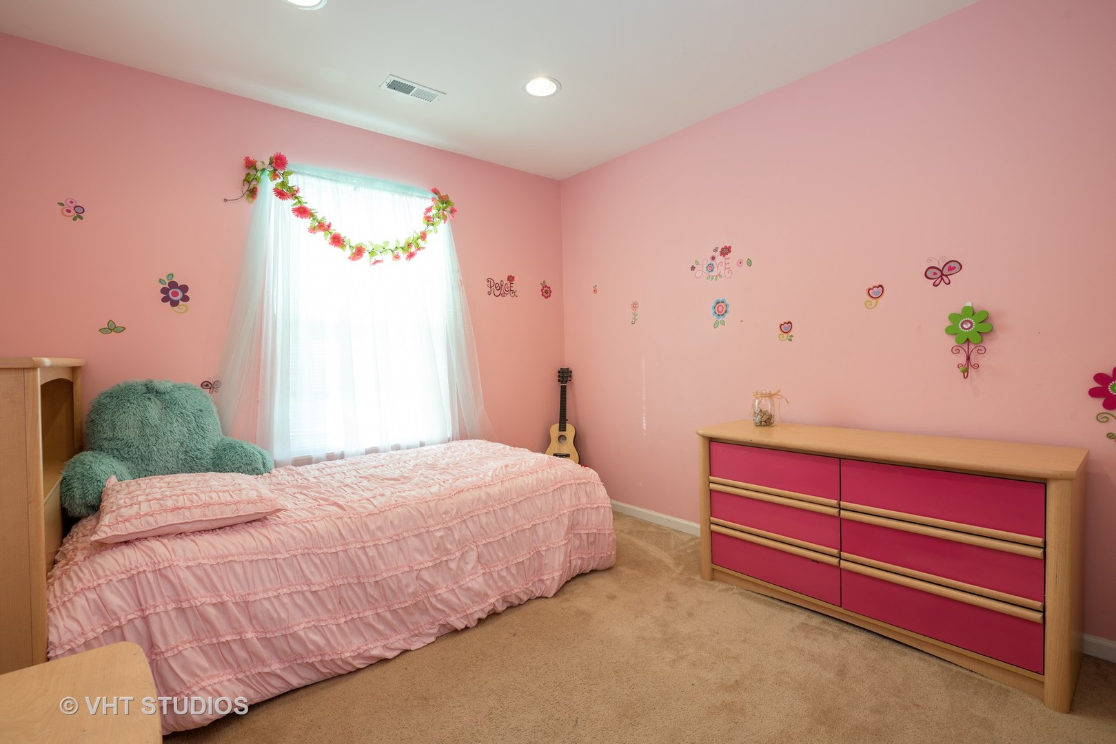 321 Monument Road Elgin, IL 60124 - Photo 12 of 14 Gallery Image 12