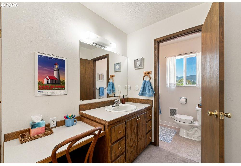 305 9th Street Garibaldi, OR 97118 - Photo 27 of 48 Gallery Image 27