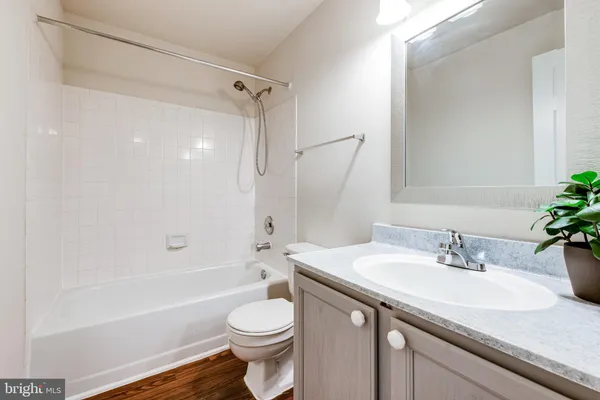 $2,950 | 7802 Colonial Springs Boulevard, Alexandria, VA 22306