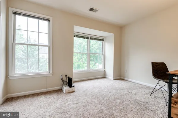 $2,950 | 7802 Colonial Springs Boulevard, Alexandria, VA 22306