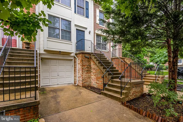 $2,950 | 7802 Colonial Springs Boulevard, Alexandria, VA 22306