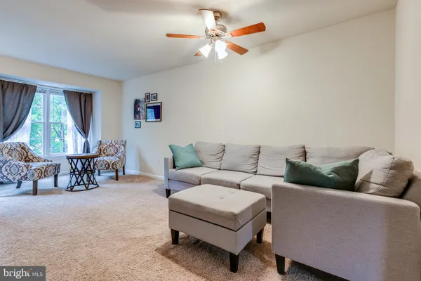 $2,950 | 7802 Colonial Springs Boulevard, Alexandria, VA 22306