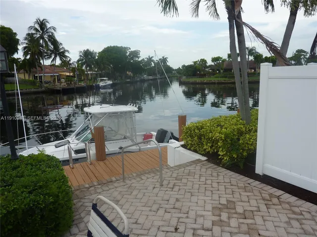 $1,650 | 180 Cypress Club Drive, Unit 834, Pompano Beach, FL 33060