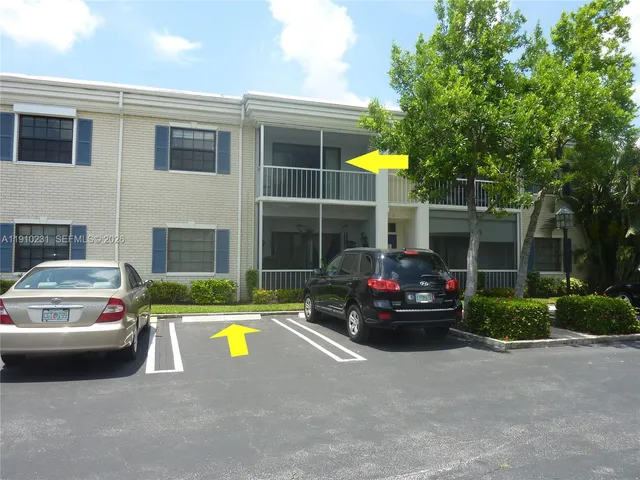$1,650 | 180 Cypress Club Drive, Unit 834, Pompano Beach, FL 33060