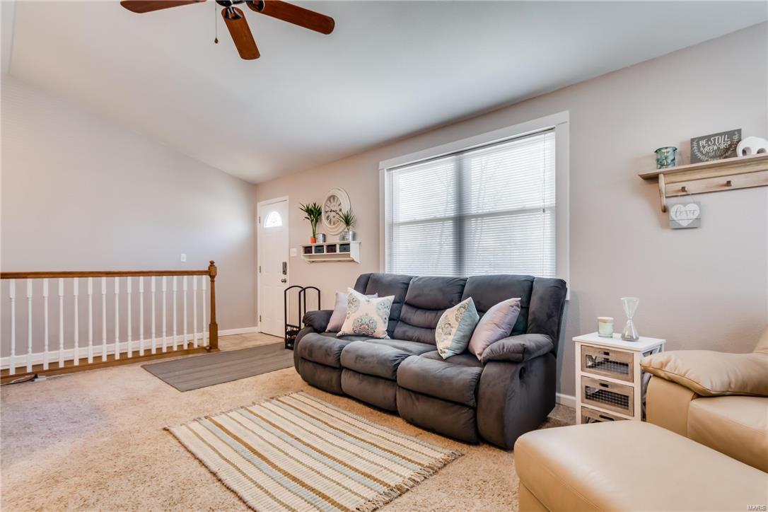 517 South Rapp Avenue Columbia, IL 62236 - Photo 12 of 36 Gallery Image 12