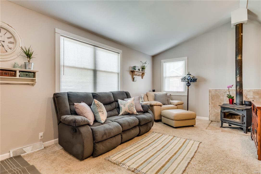517 South Rapp Avenue Columbia, IL 62236 - Photo 15 of 36 Gallery Image 15