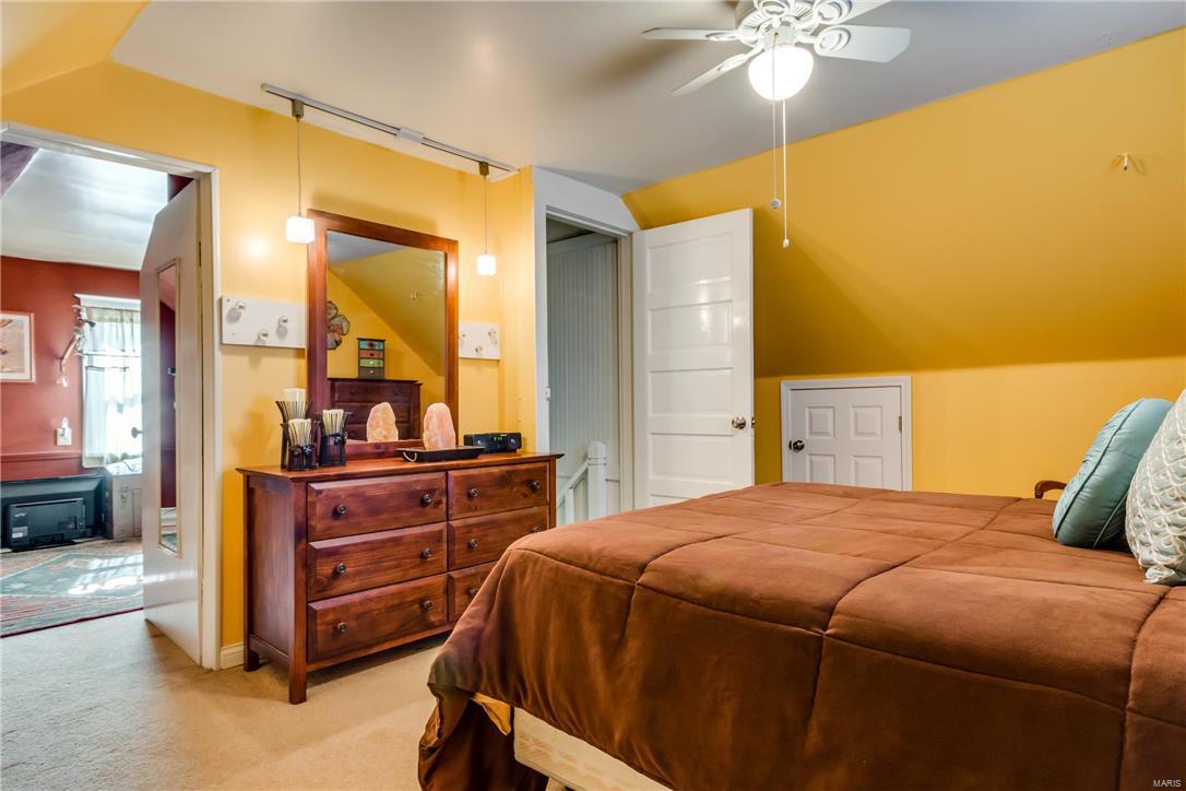 517 South Rapp Avenue Columbia, IL 62236 - Photo 23 of 36 Gallery Image 23