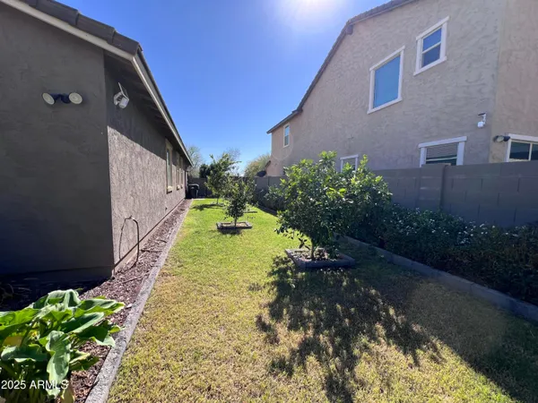 $2,550 | 9722 East Tungsten Drive, Mesa, AZ 85212
