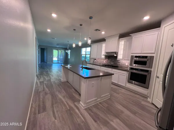 $2,550 | 9722 East Tungsten Drive, Mesa, AZ 85212