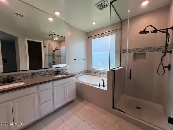 $2,550 | 9722 East Tungsten Drive, Mesa, AZ 85212