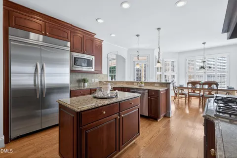 $1,250,000 | 4511 Greenbreeze Lane, Fuquay-Varina, NC 27526