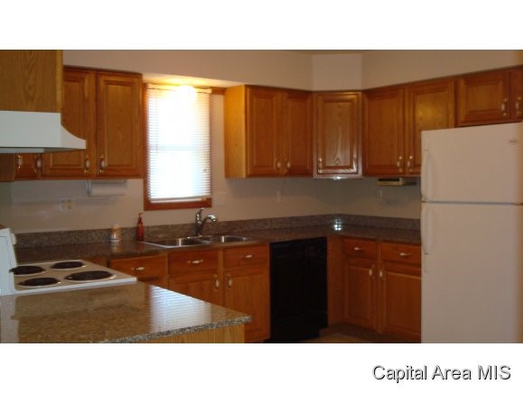 2701 Carl Prairie Drive Springfield, IL 62703 - Photo 4 of 9