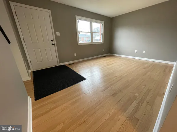 $2,000 | 136 Scott Street, Front Royal, VA 22630
