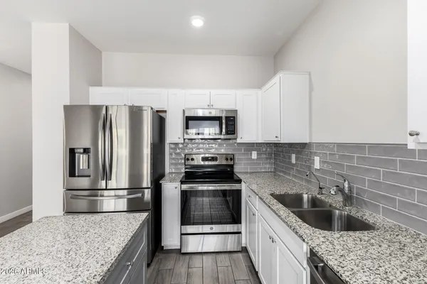 $325,000 | 8287 North 22nd Drive, Phoenix, AZ 85021