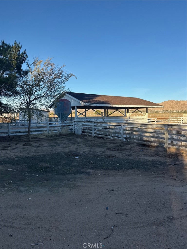 16100 Navajo Road, Unit 2 Apple Valley, CA 92307 - Photo 36 of 38
