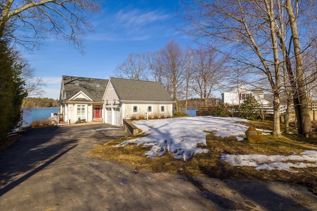 25 Marsh Road Sutton, MA 01590 - Photo 3 of 42 Gallery Image 3