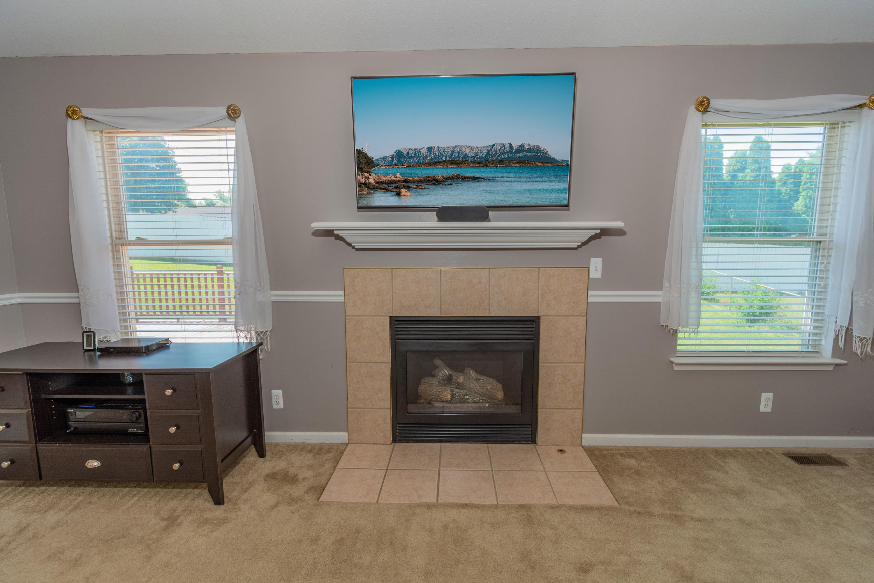 2423 Sutton Road Adrian, MI 49221 - Photo 14 of 36 14
