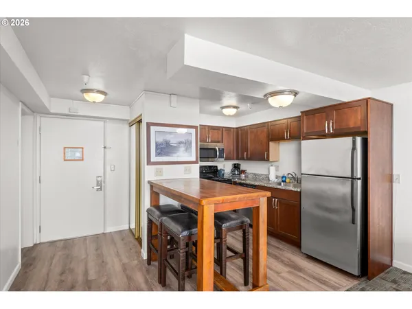 $307,900 | 88416 1st Avenue, Unit 322, Florence, OR 97439