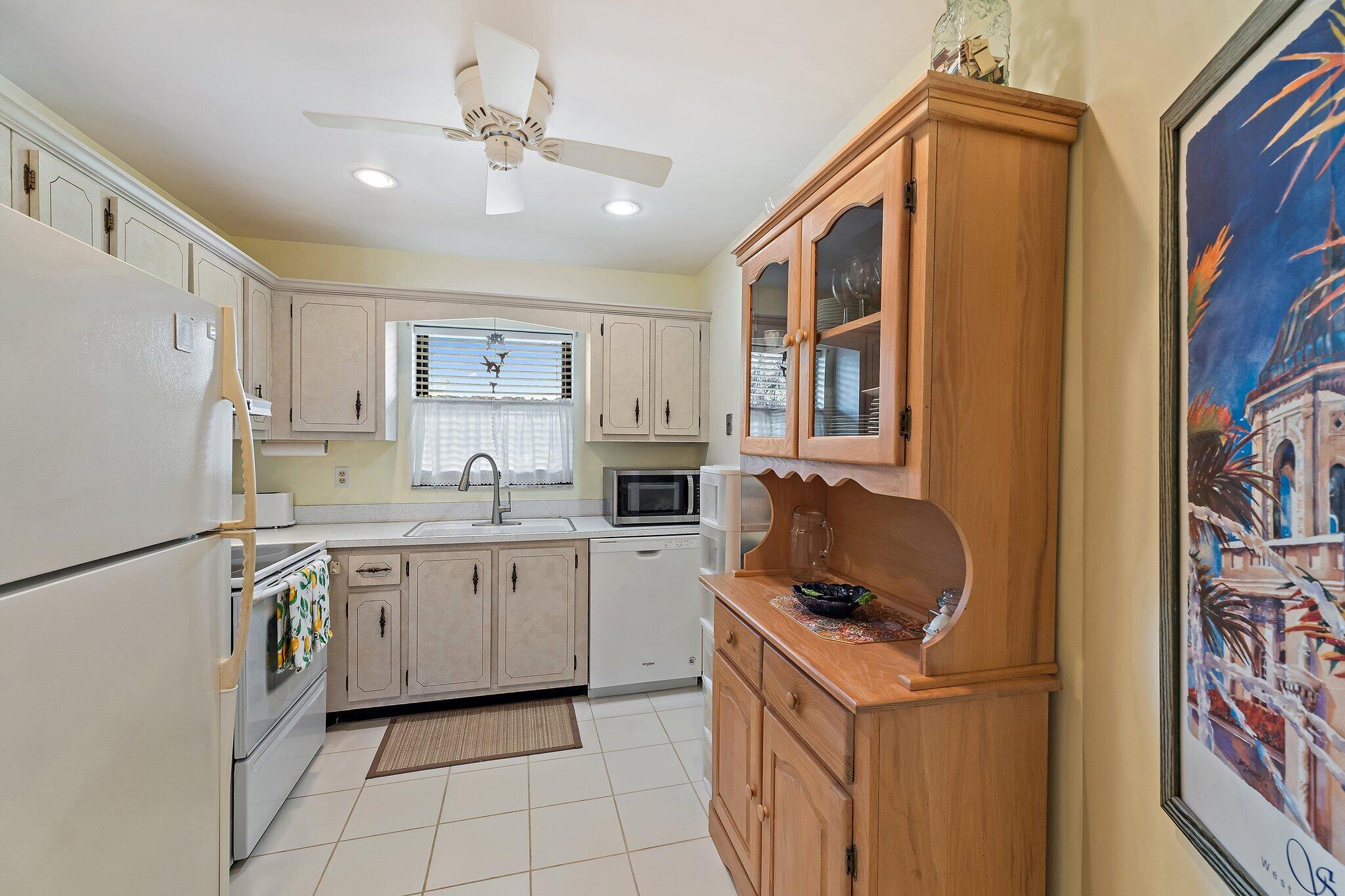 755 Saturn Street, Unit H 206 Jupiter, FL 33477 - Photo 20 of 60 006-755SaturnStreet-h206-Jupiter-FL-3347