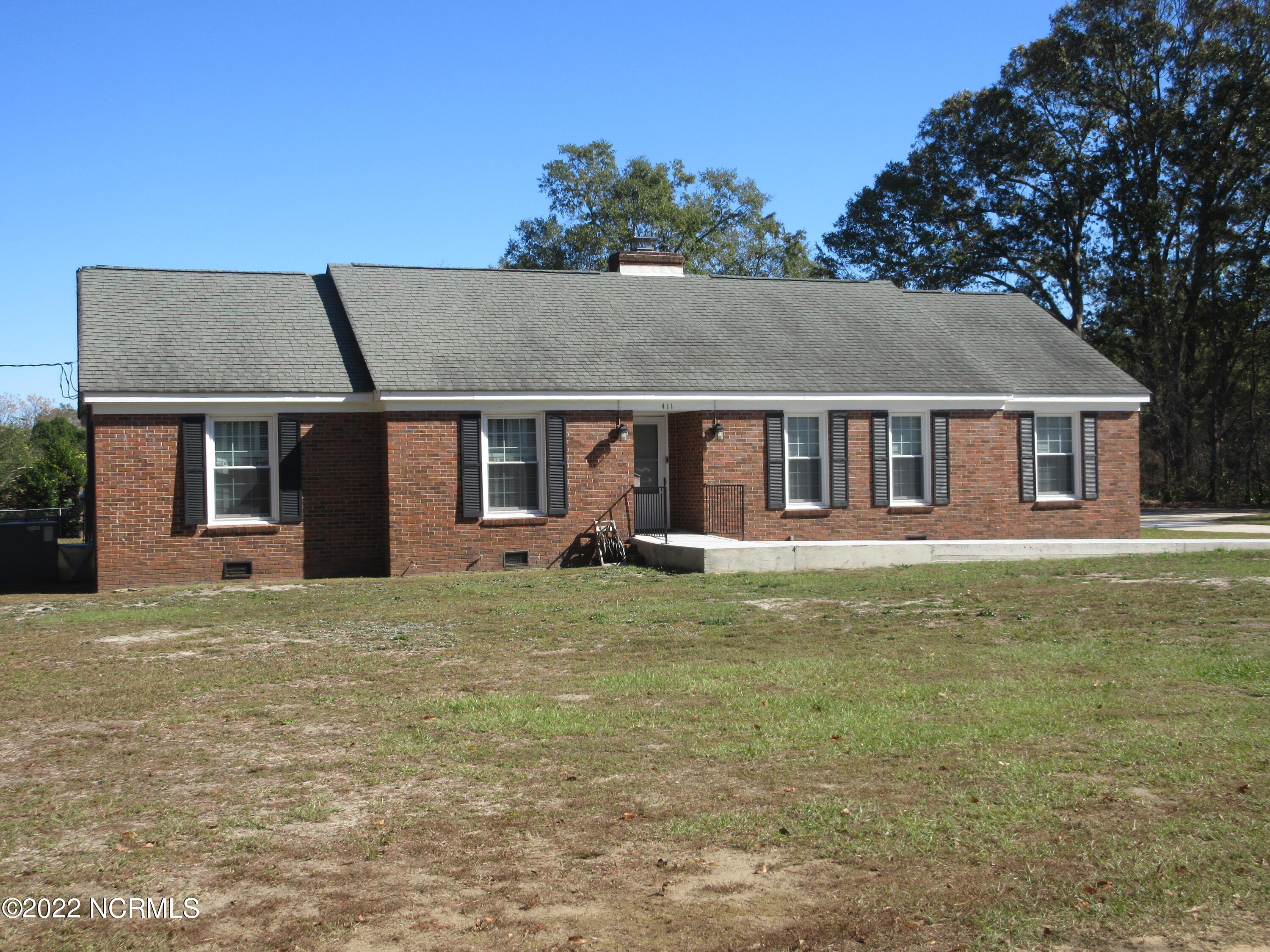 459 Howard Street Maxton, NC 28364 - Photo 22 of 23 IMG_5935 howard front