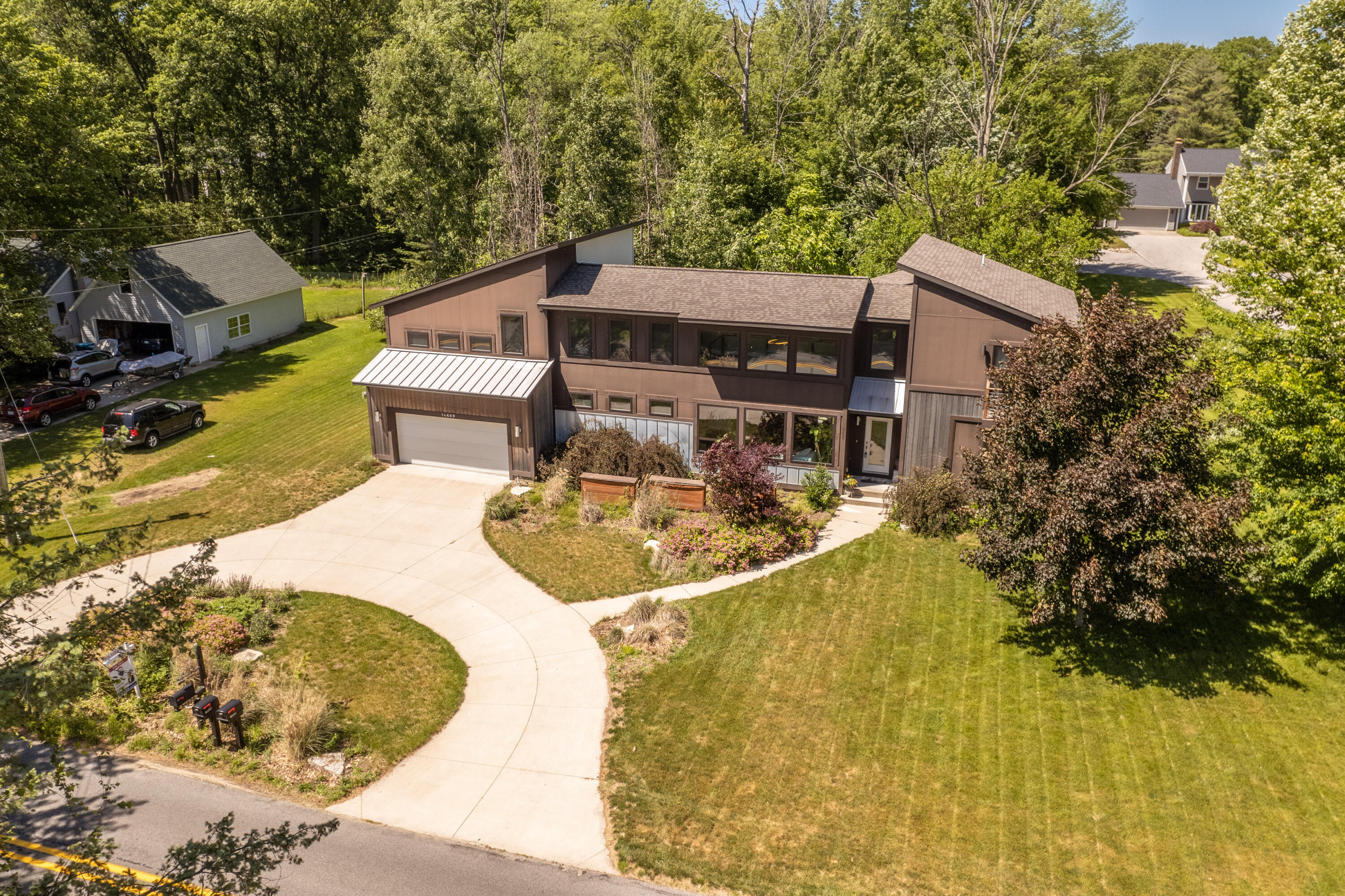 14669 Boom Road Spring Lake, MI 49456 - Photo 31 of 39 Boom Road Exterior0010