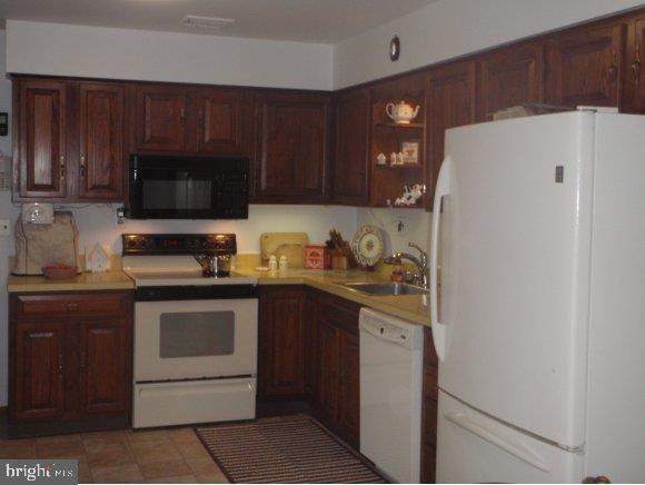 397 Yeoman Road Manahawkin, NJ 08050 - Photo 7 of 24 Gallery Image 7