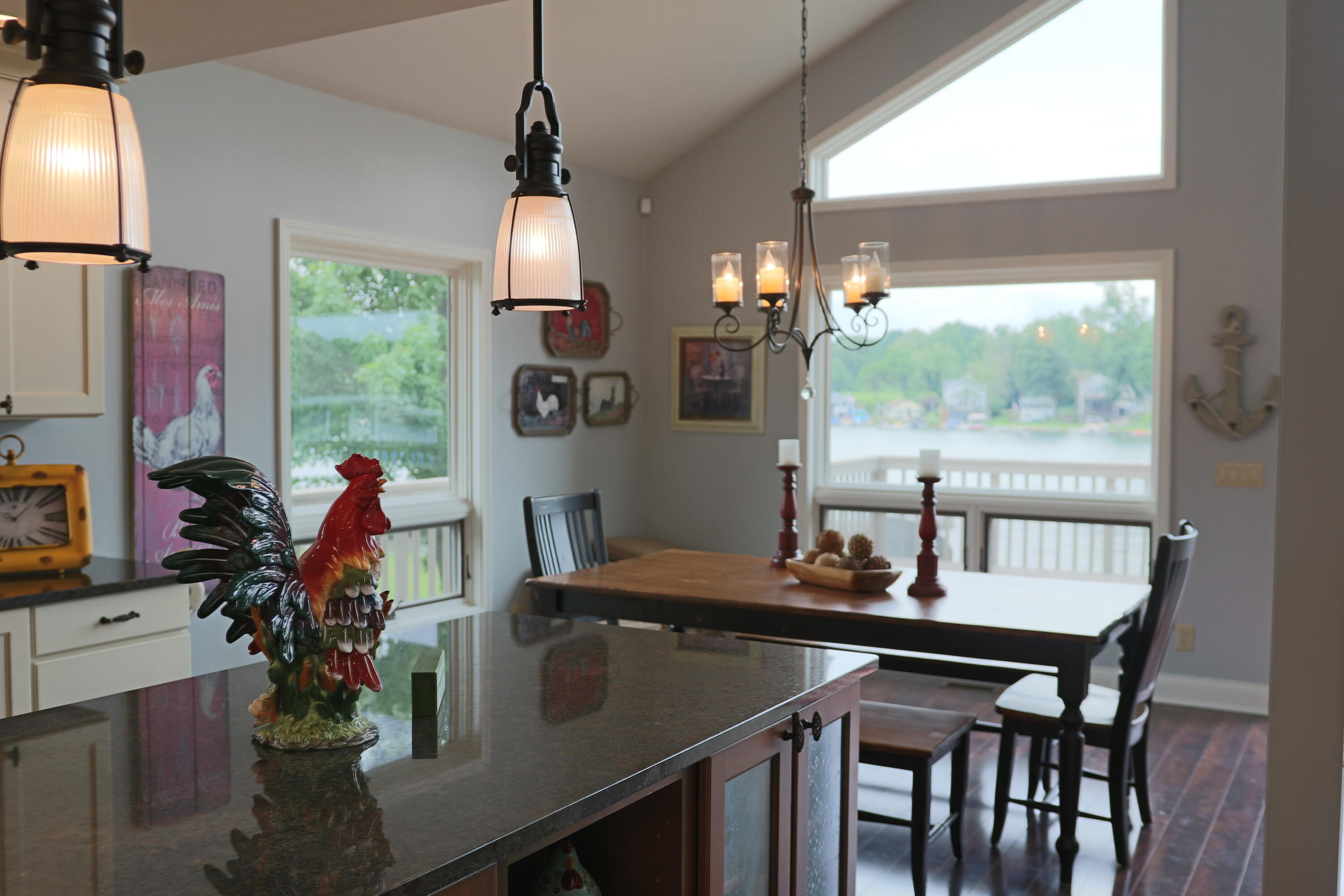 31489 Maple Island Road Dowagiac, MI 49047 - Photo 6 of 40 Dining area