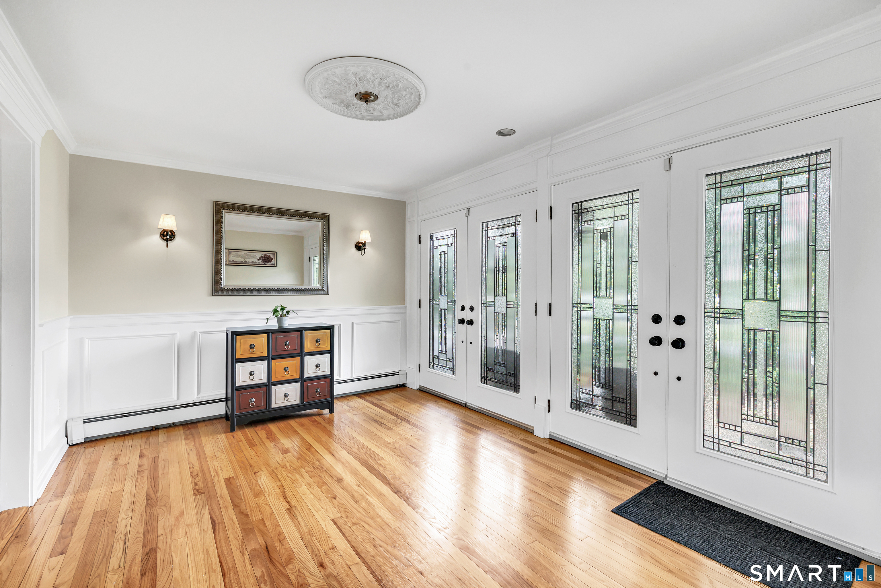 47 Sorghum Road Shelton, CT 06484 - Photo 6 of 40 Foyer