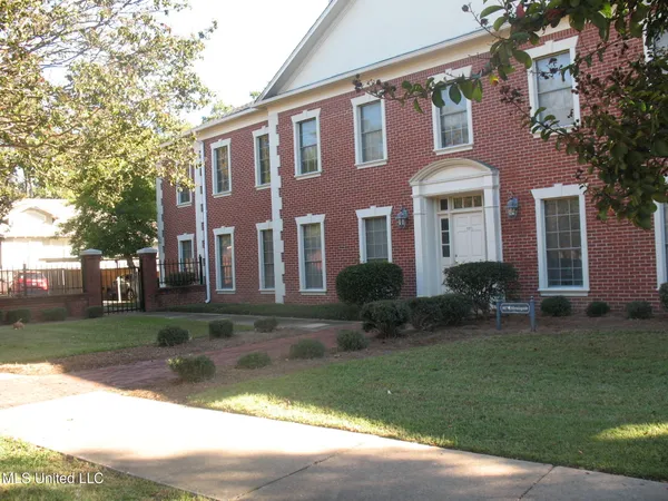 $1,165 | 907 Morningside Street, Unit B1, Jackson, MS 39202